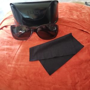 Authentic Fendi sunglasses, case,cleaning cloth and COA